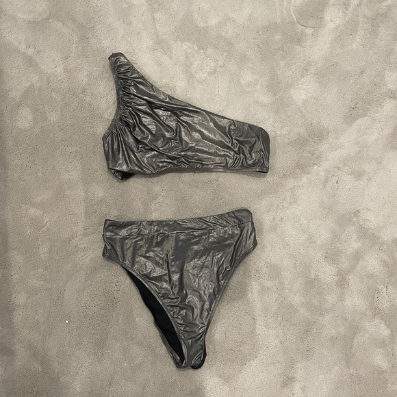 Nikki Beach Noire Metallic One-Shoulder Bikini Set - Picture 6 of 10